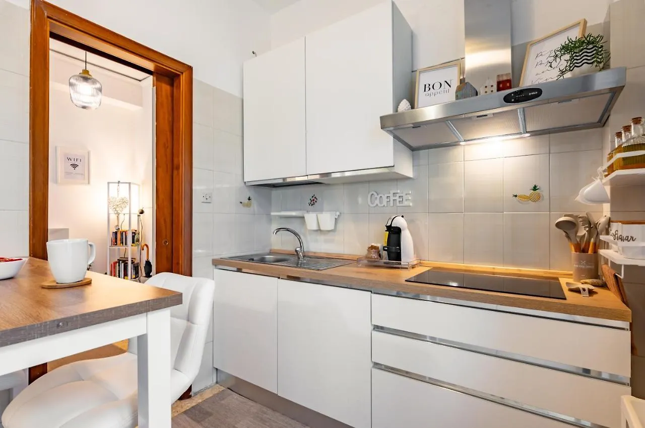 Catania Charme & Bright Apt - Balcony Apartment