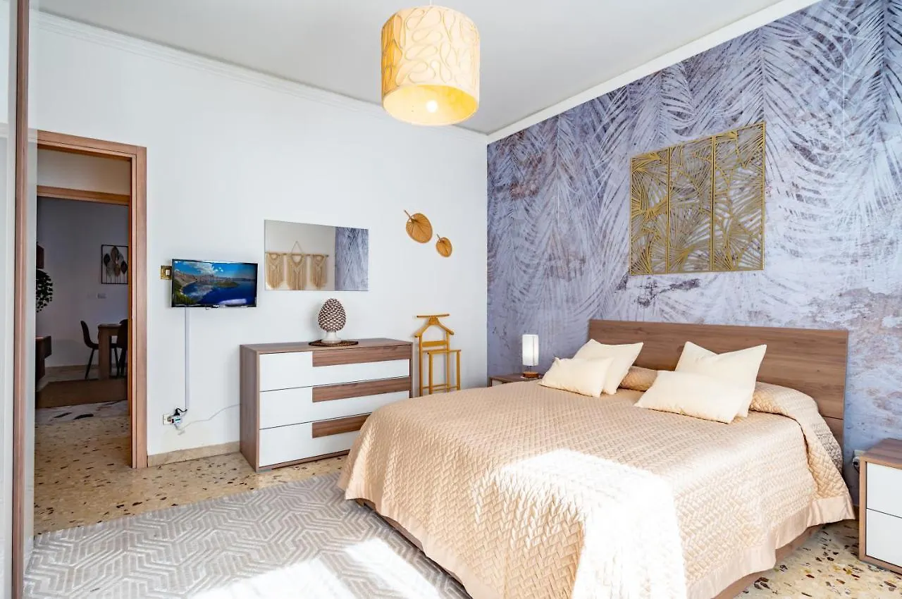 Catania Charme & Bright Apt - Balcony Apartment